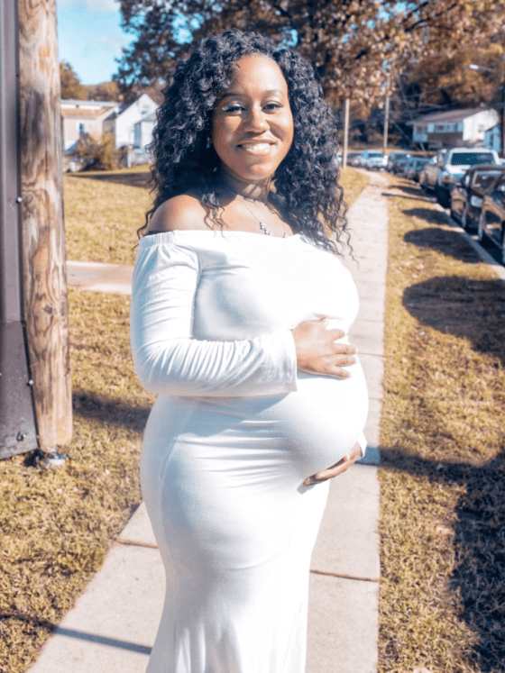 36 Maternity & Pregnant Easter Outfits You’ll Love